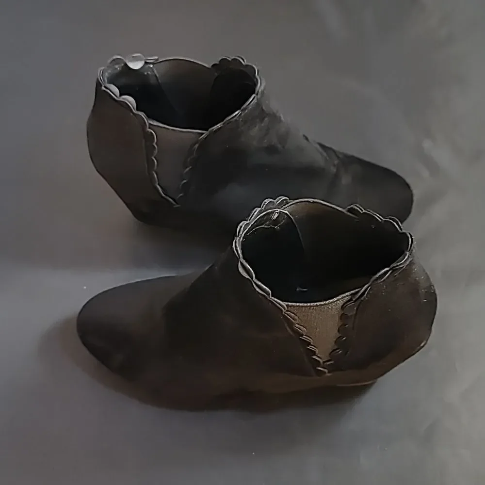 CHINESE LAUNDRY VANGO SUEDE WOMENS WEDGE BOOTIE - Picture 7 of 13